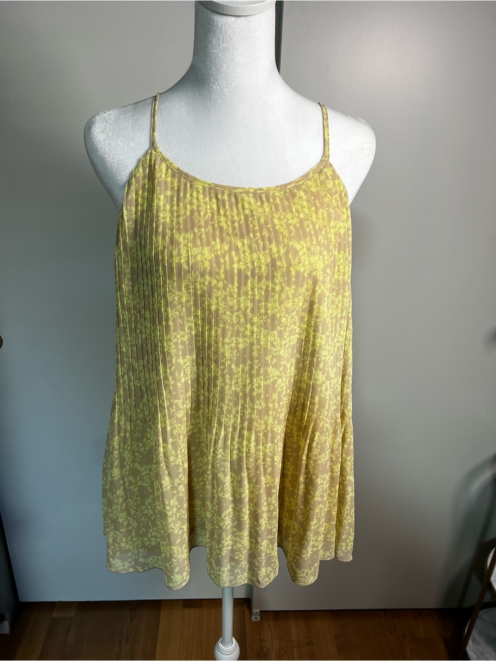 Old Navy Yellow Floral Pleated Spaghetti-Strap Camisole